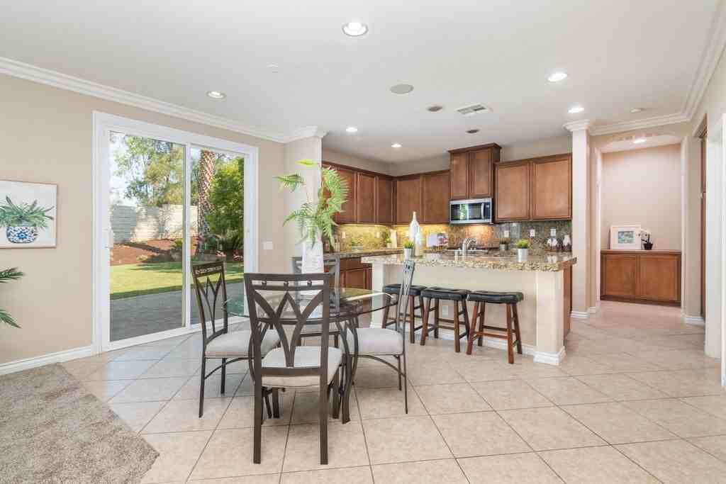 35985 Frederick St - Photo 2 of 49