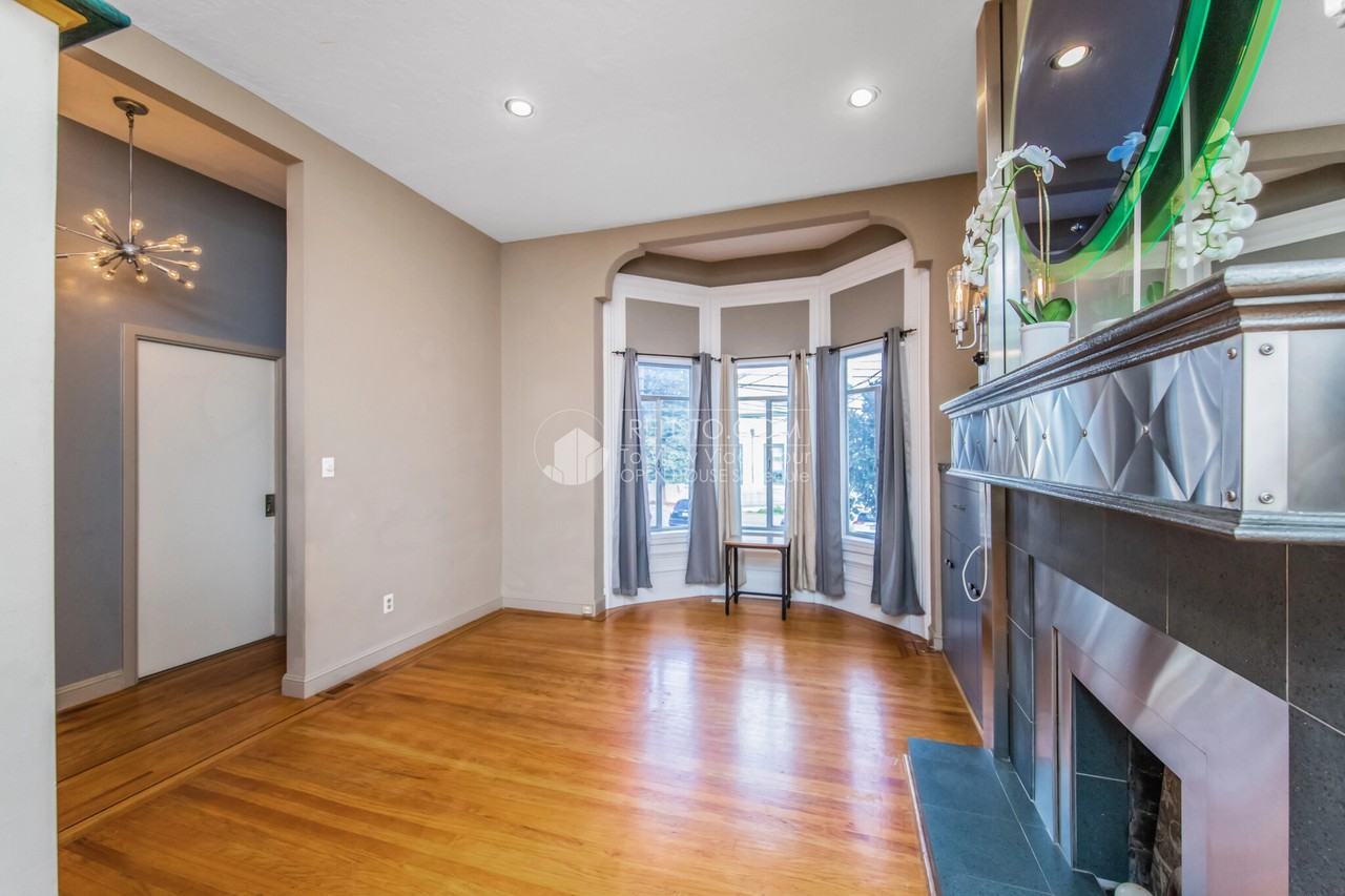 326 Sanchez St - Photo 2 of 31