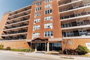 1 E Broadway ##3r - Photo 1 of 1