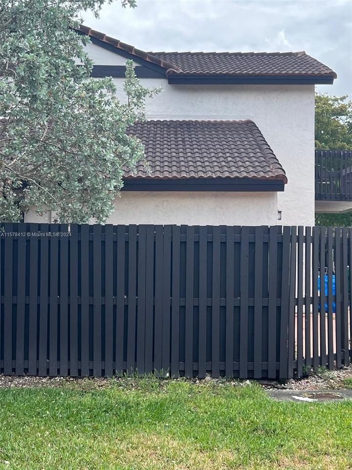 14950 Sw 48th Ter - Photo 3 of 6