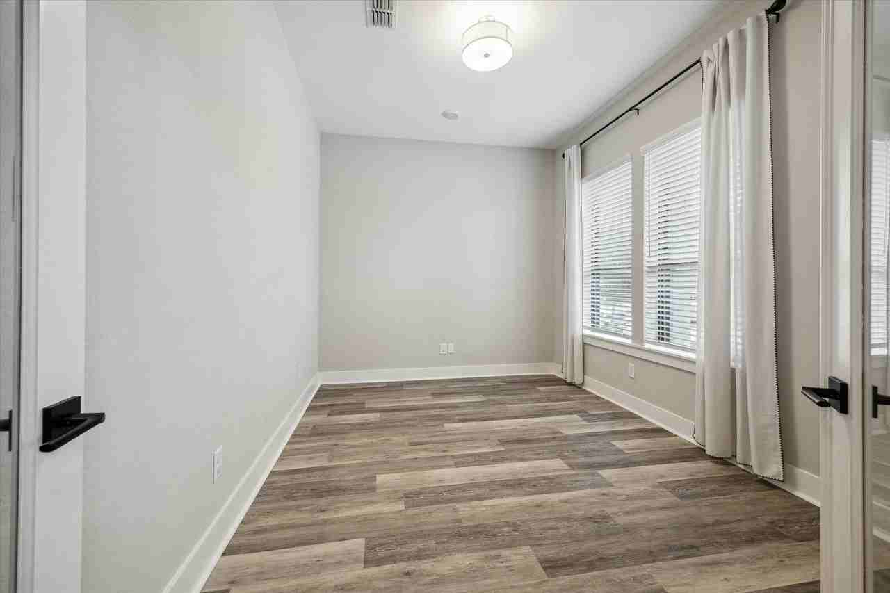 18622 Admiration Dr - Photo 2 of 22