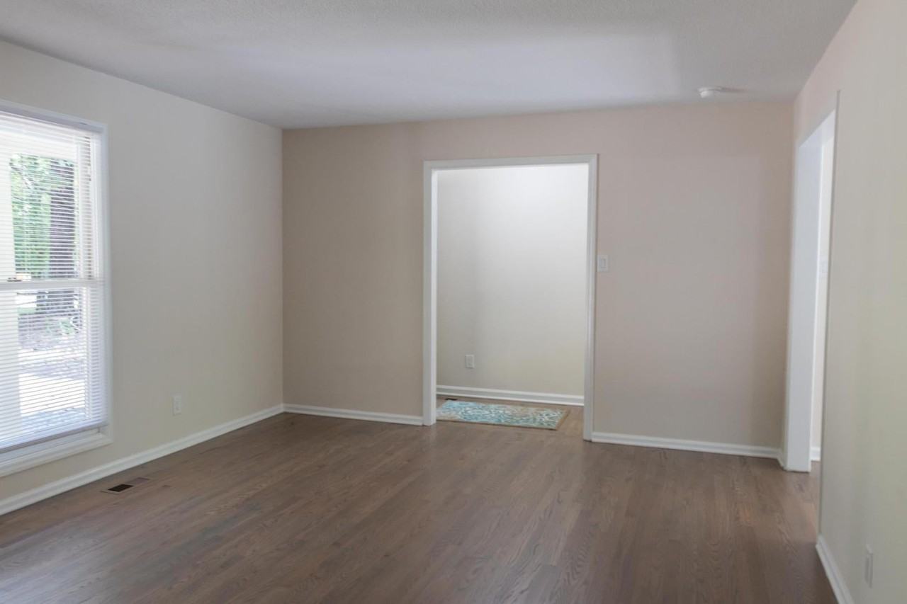 116 Virginia Dr - Photo 3 of 38