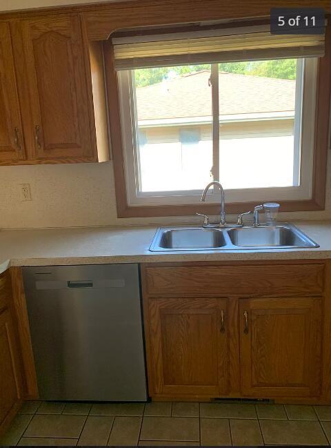 6132 Torrington Rd - Photo 5 of 11