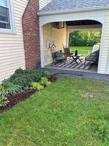 47 Graves St - Photo 4 of 28