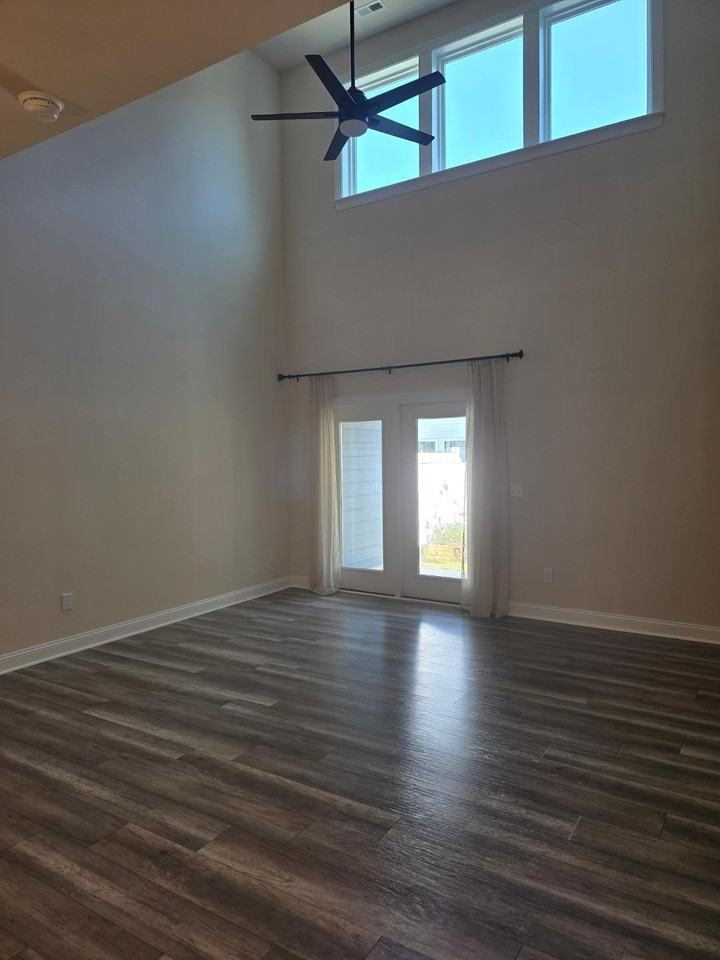 616 Mount Blanc Way - Photo 5 of 27