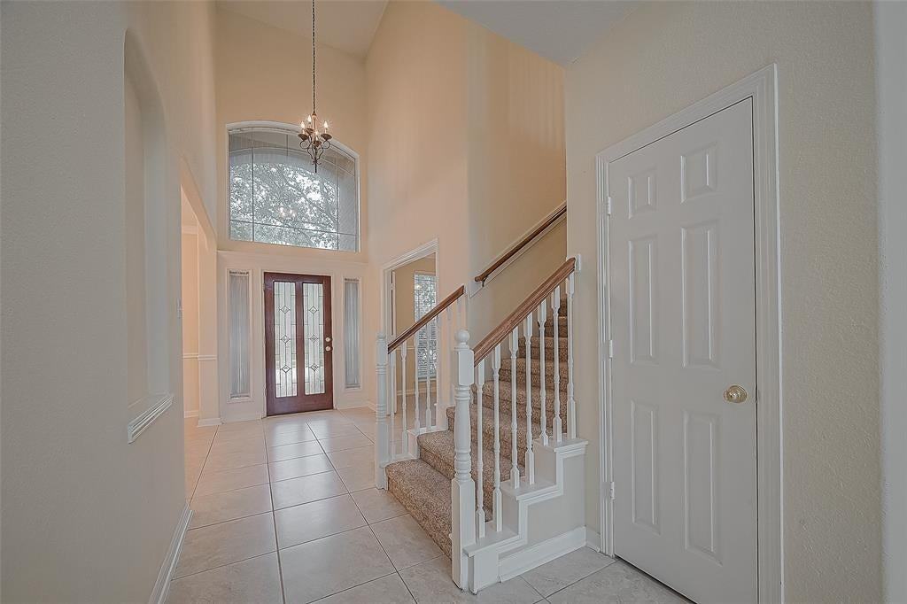 3218 Twinmont Ln - Photo 3 of 32