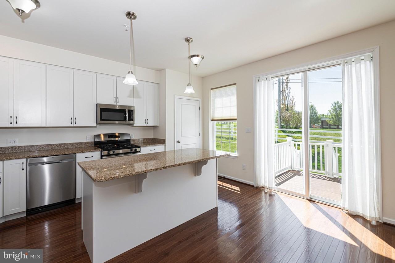 1811 Sweet Gum Dr - Photo 5 of 28