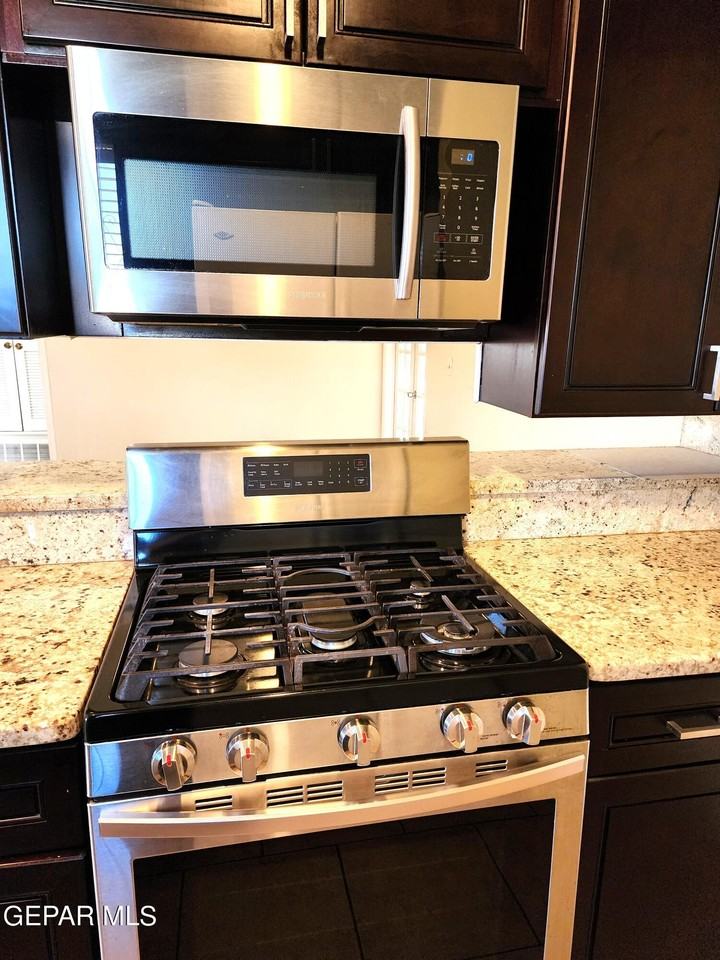 10509 Drillstone Dr - Photo 3 of 39