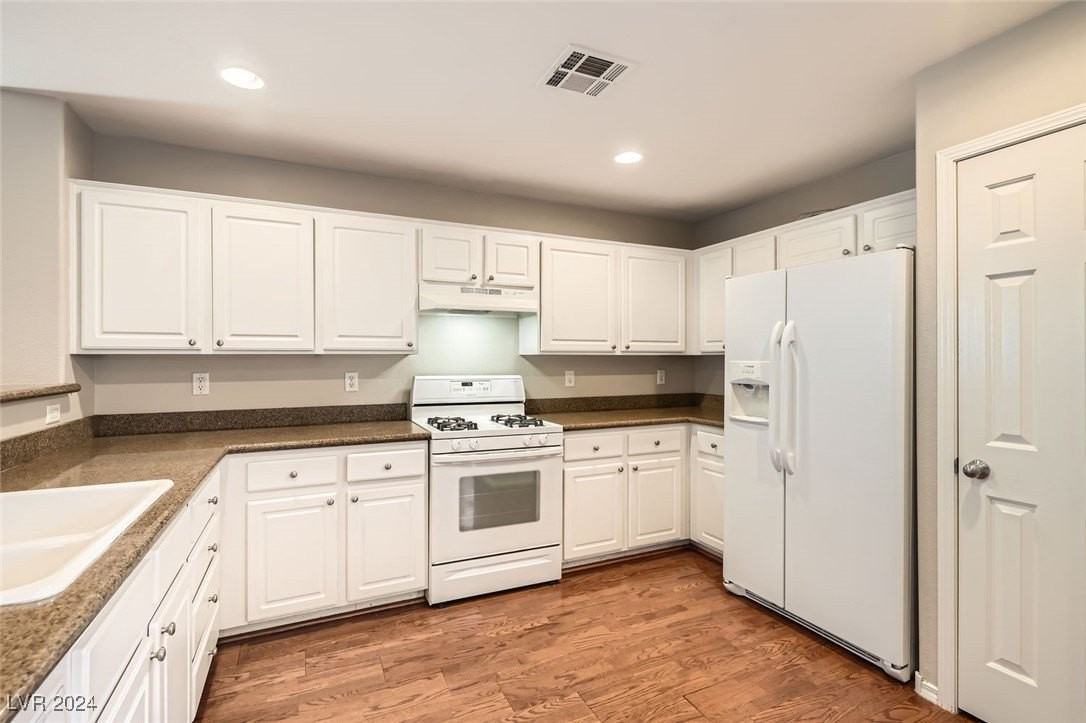 1017 Coronado Peak Avenue - Photo 3 of 13