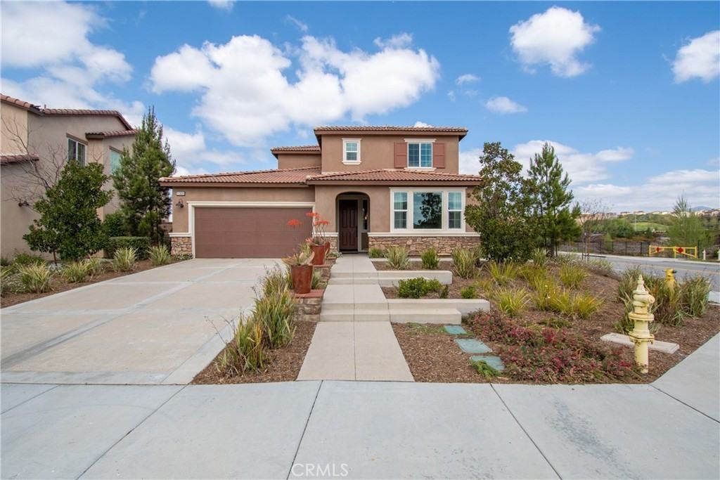 11909 Price St - Photo 2 of 34