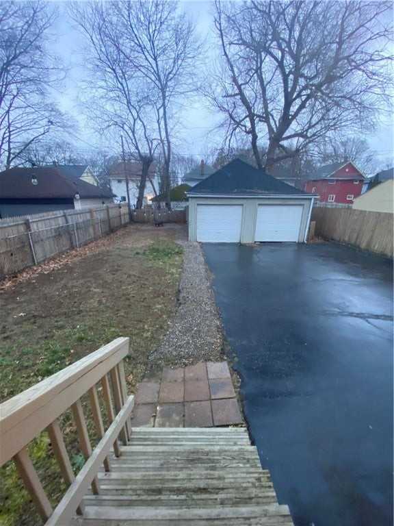 222 Collingwood Dr - Photo 4 of 9