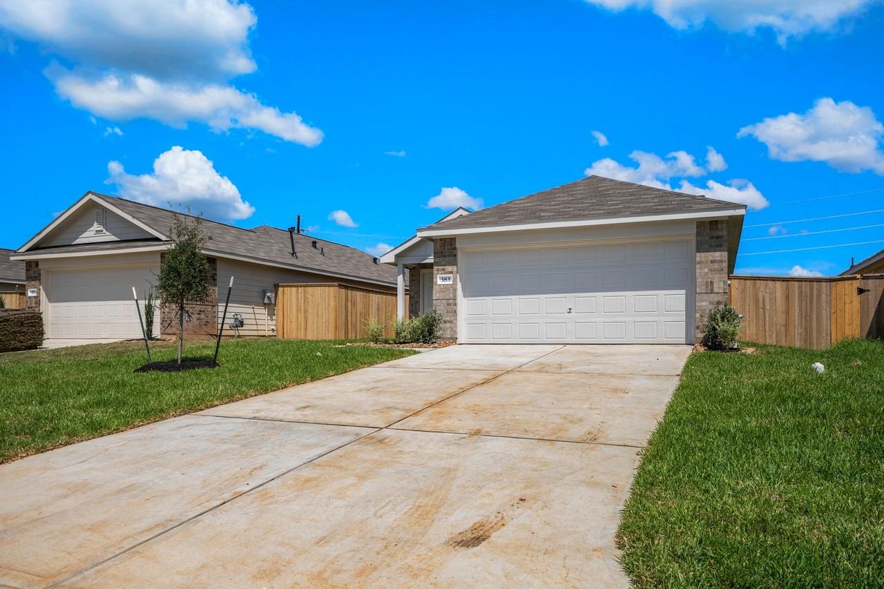 383 Jewett Meadow Dr - Photo 2 of 40