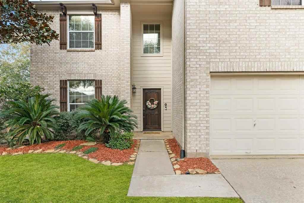 24602 Lakecrest Run Dr - Photo 2 of 28