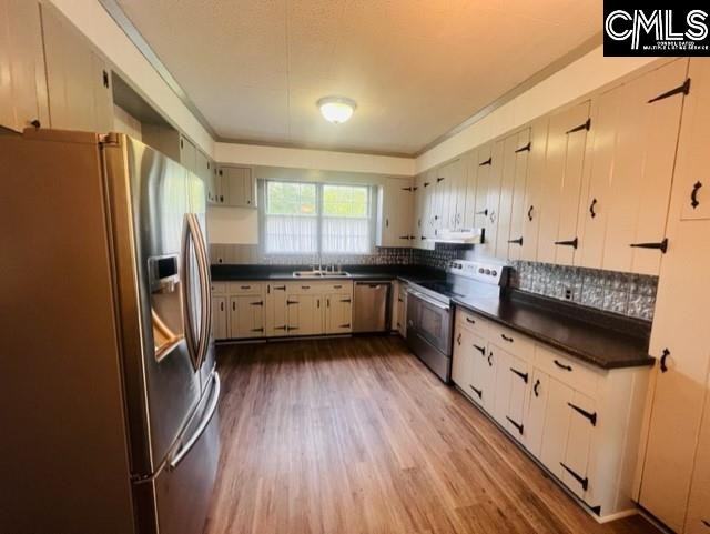 935 Jessica Ave - Photo 3 of 29