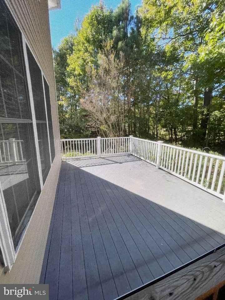 40570 Capilano Ct - Photo 6 of 43