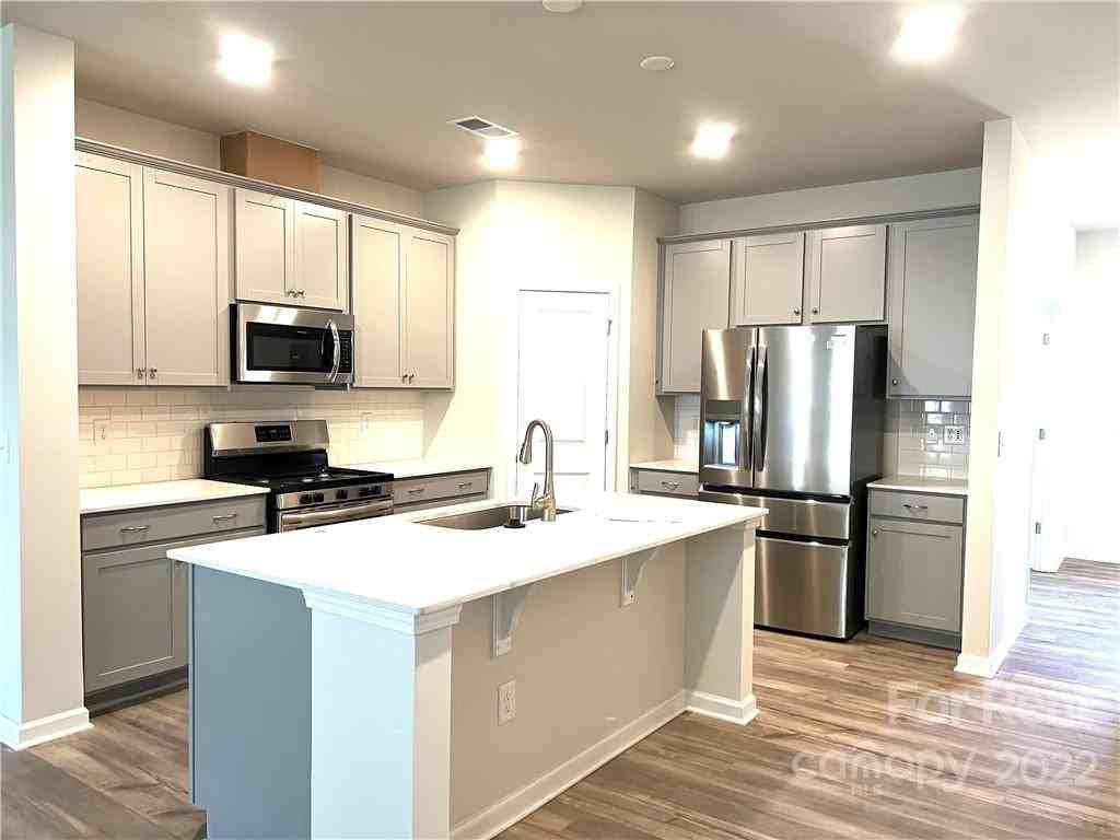 12724 Wandering Brook Dr - Photo 6 of 21