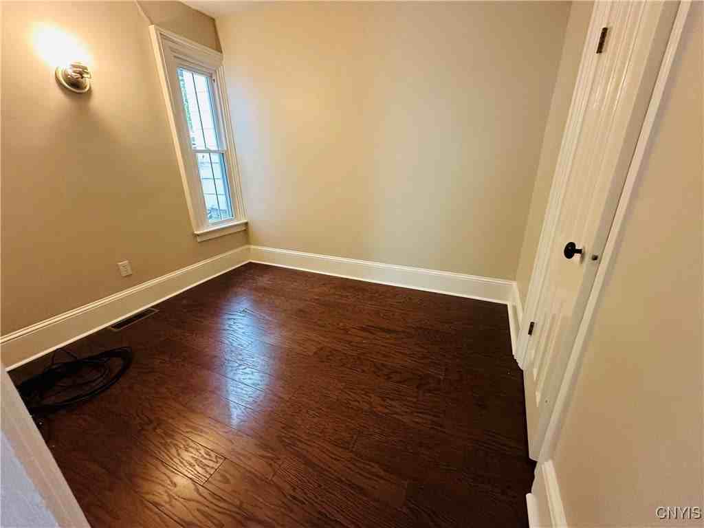 35 Varick Street - Photo 5 of 9