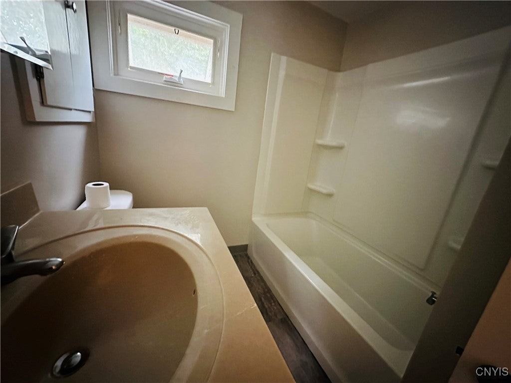 35 Varick Street - Photo 7 of 9