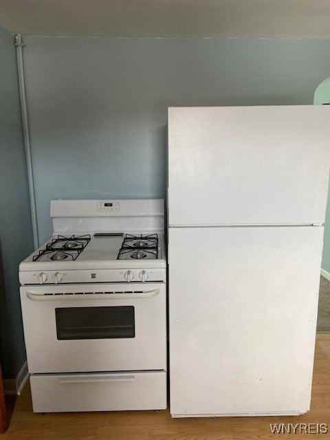 24 Evelyn Ave - Photo 4 of 7