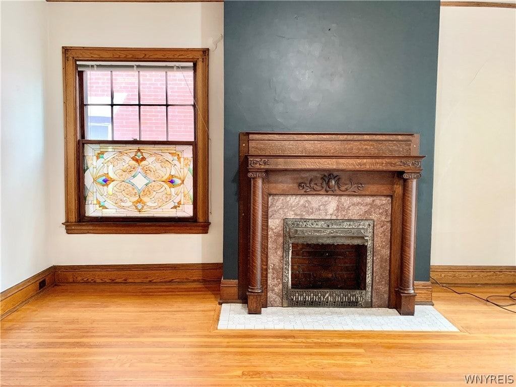 242 Bryant St - Photo 4 of 18