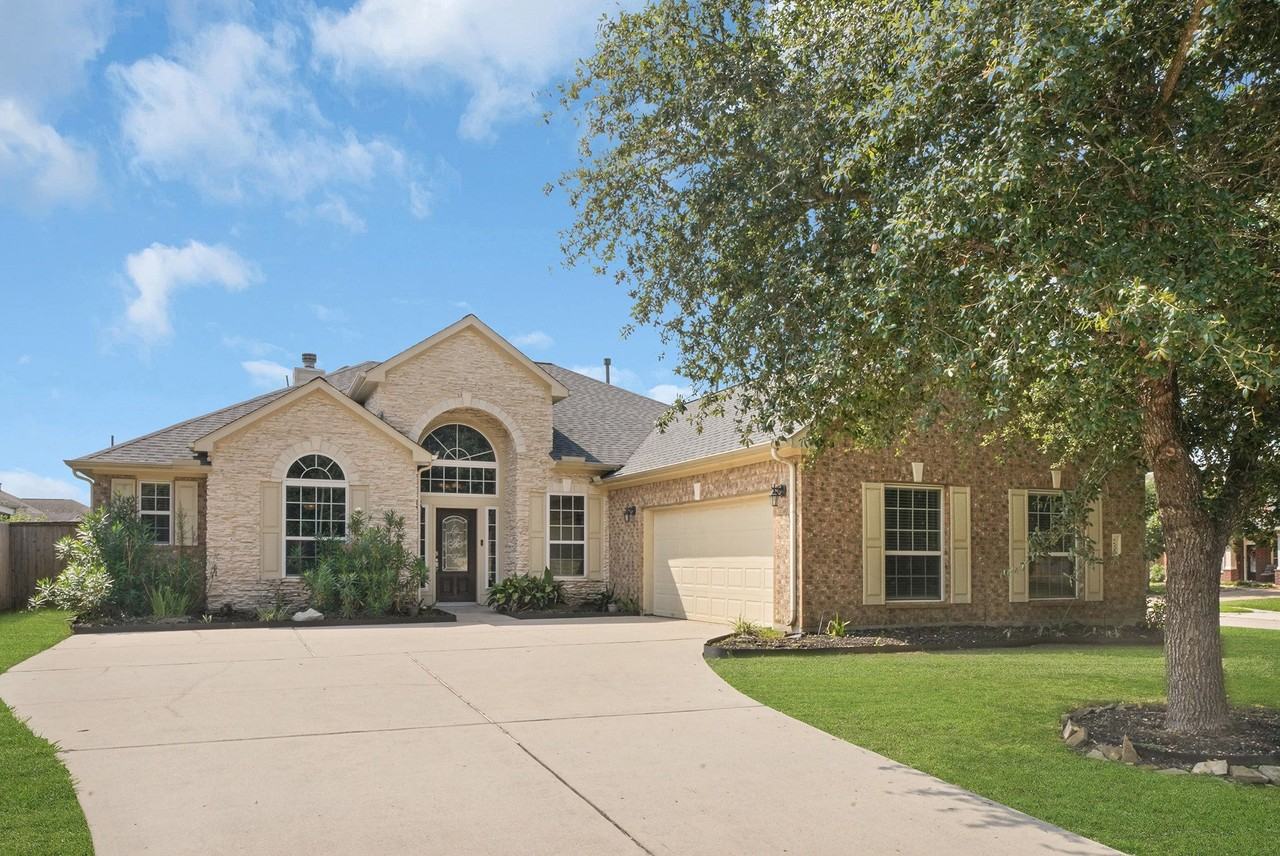 9635 Empress Crossing Dr - Photo 2 of 32