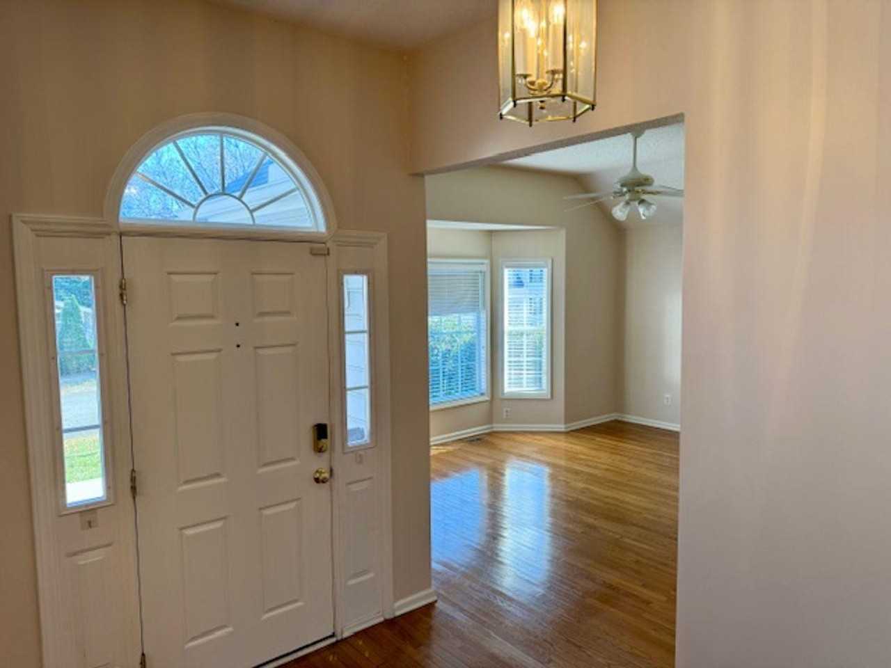 9015 Lansdale Dr - Photo 5 of 32