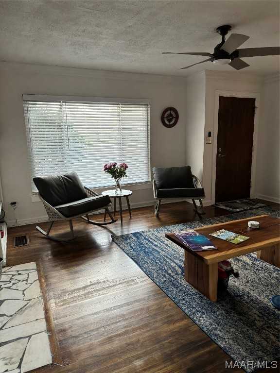 3560 N Georgetown Dr - Photo 3 of 23