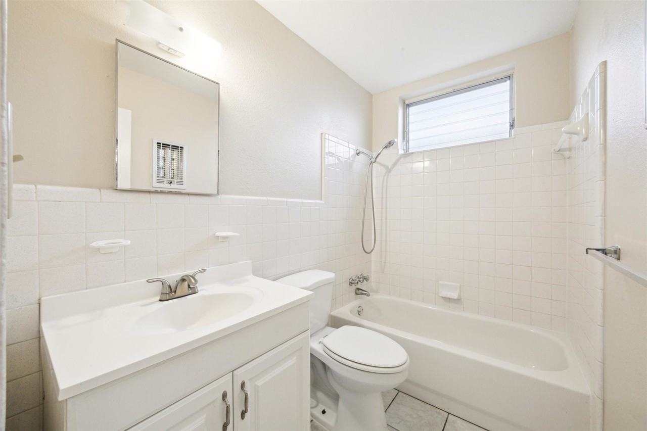 3258 Main St - Photo 7 of 10