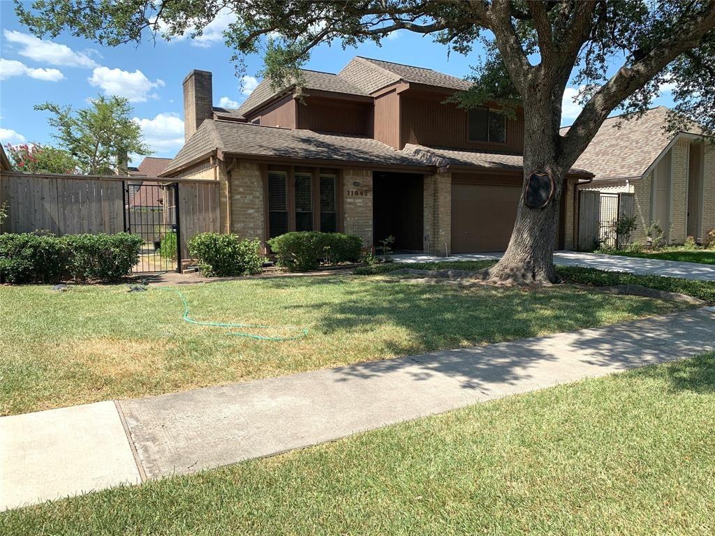 11842 Meadow Crest Dr - Photo 2 of 36