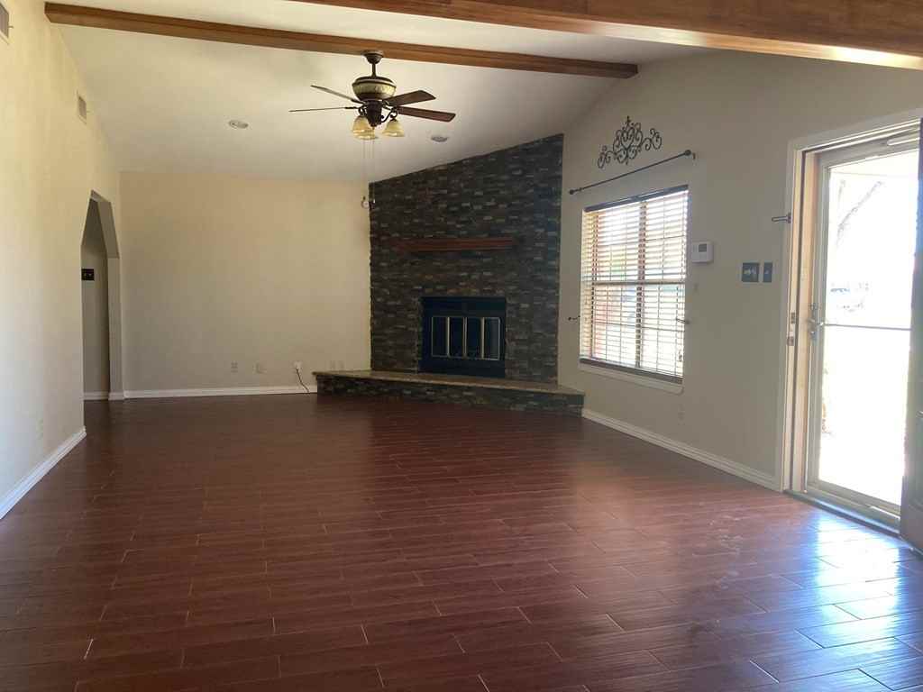 1610 Parker St - Photo 3 of 23