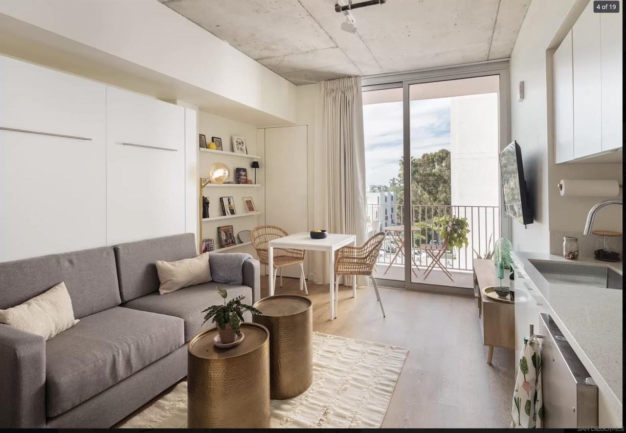 901 W Washington St - Photo 3 of 16