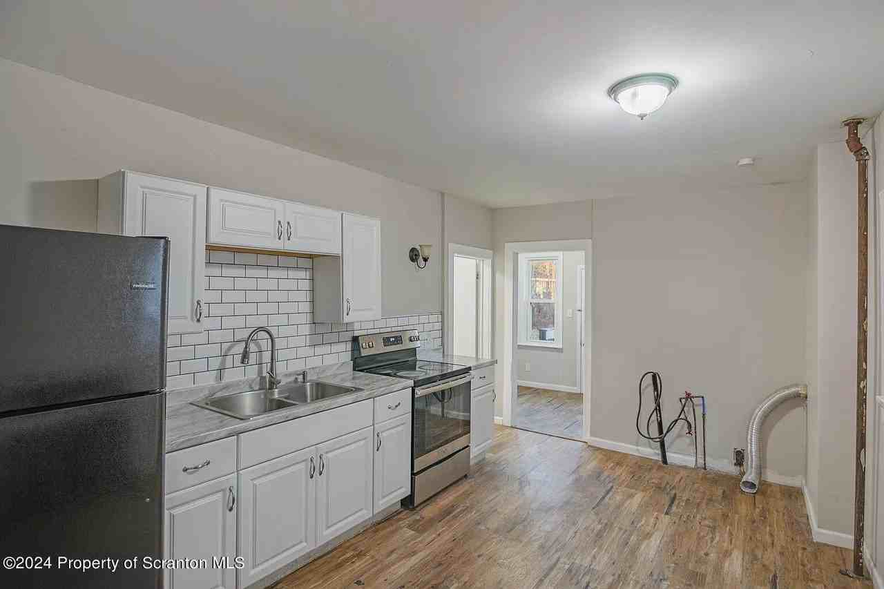 530 532 Harrison Avenue #L 20 - Photo 3 of 12