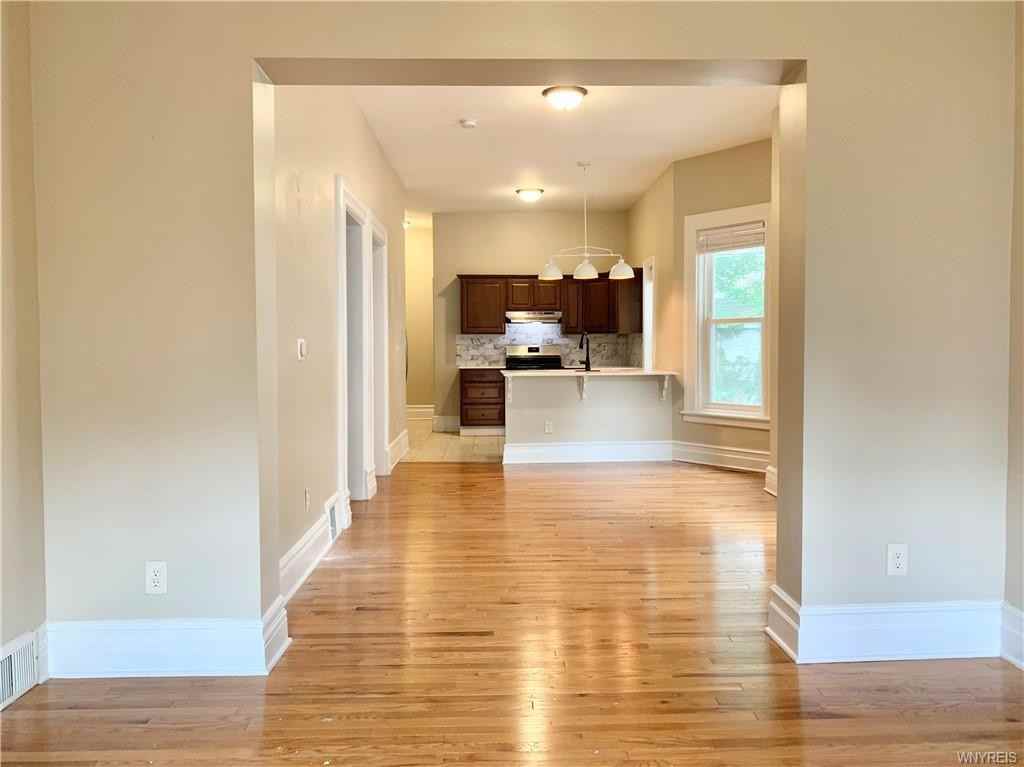 514 Massachusetts Ave - Photo 5 of 32