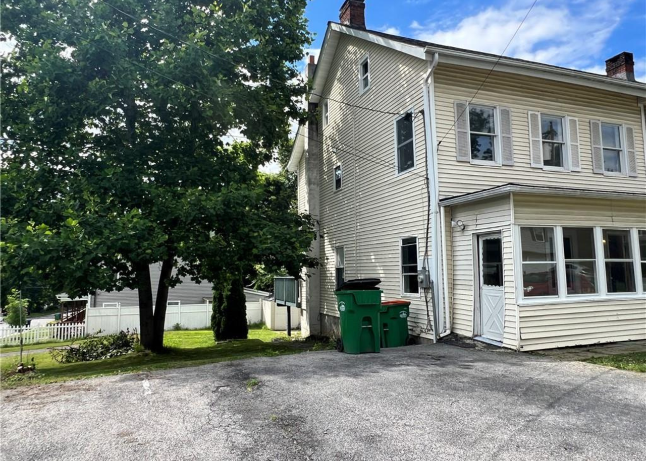 37 Clapp Ave - Photo 2 of 29