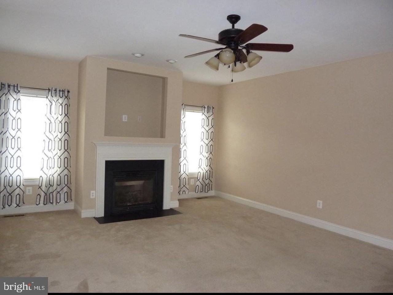 607 Masters Dr - Photo 3 of 21