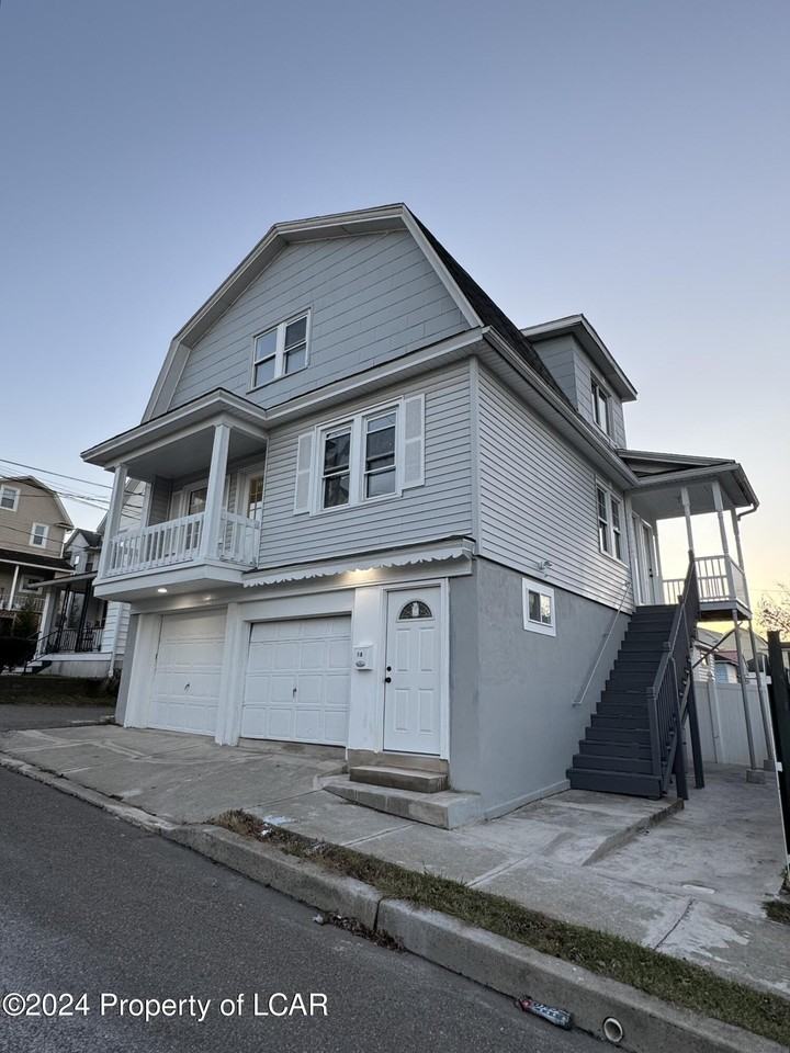 10 Division St - Photo 2 of 11