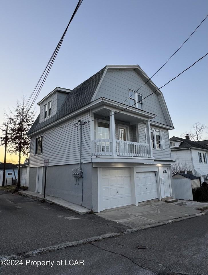 10 Division St - Photo 3 of 11