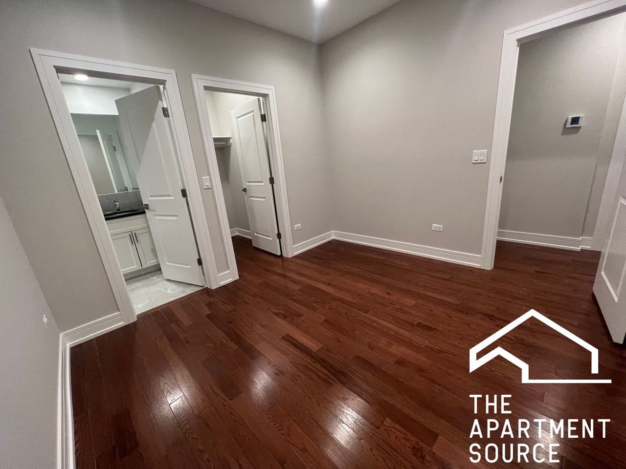 4641 N Malden St #1 - Photo 7 of 17