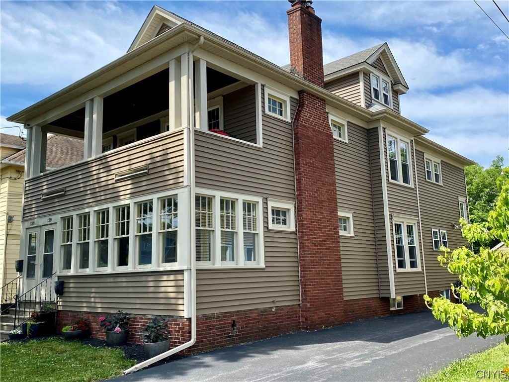 128 Mosley Dr - Photo 2 of 20