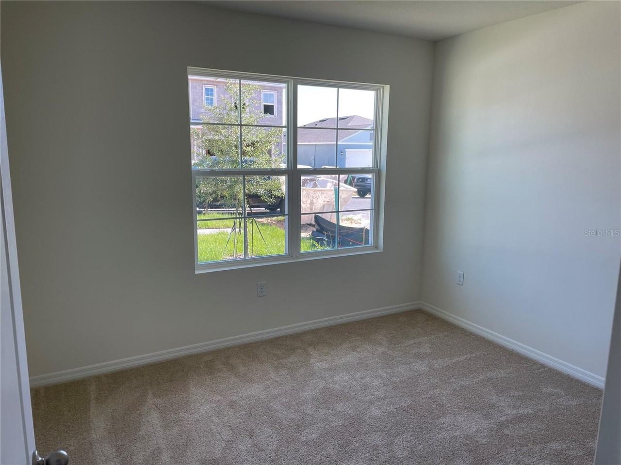 2136 Silver Brook Way - Photo 5 of 29