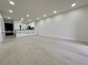 7720 Camino Real - Photo 4 of 23