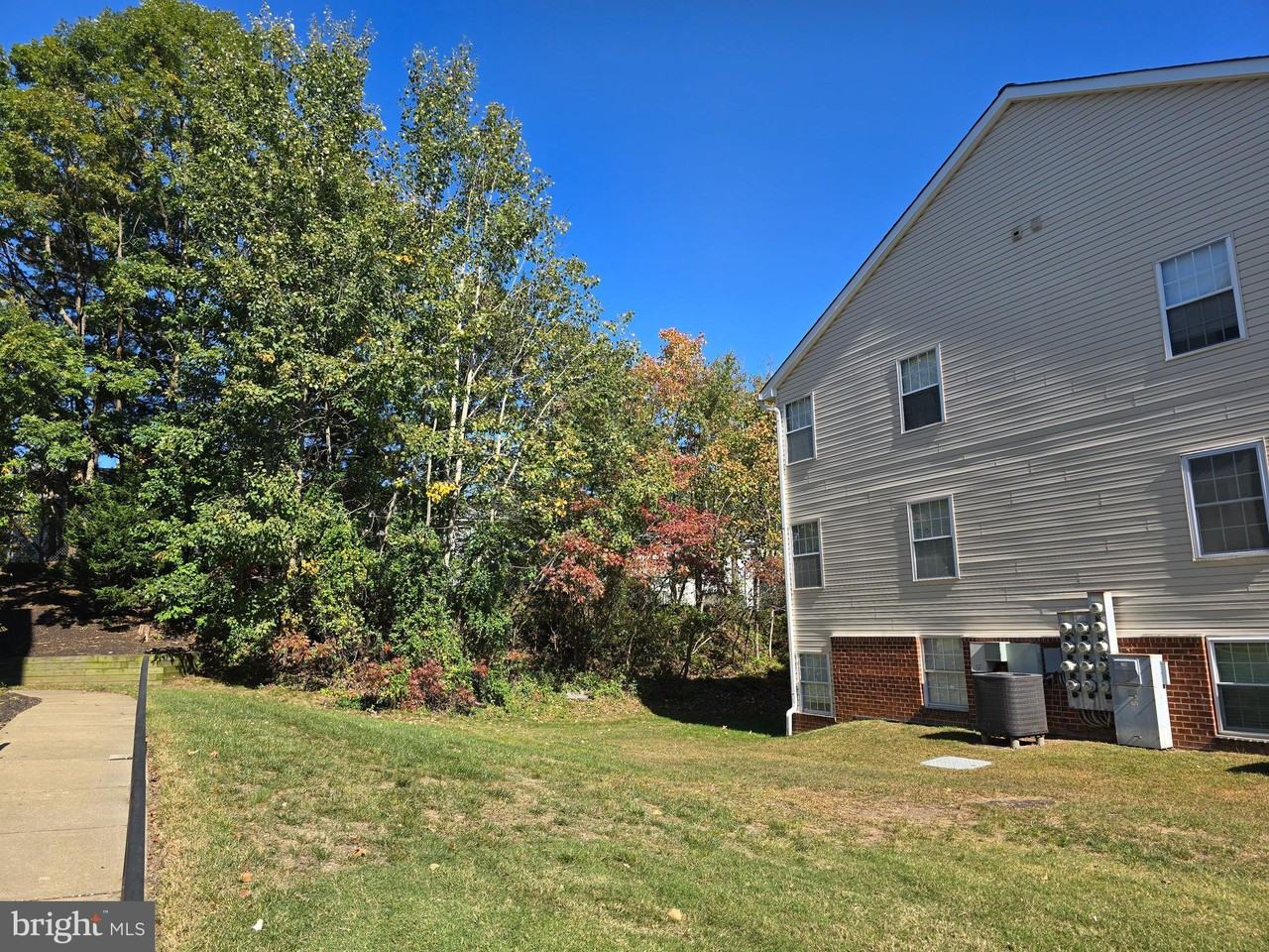 304 Juneberry Way - Photo 3 of 30