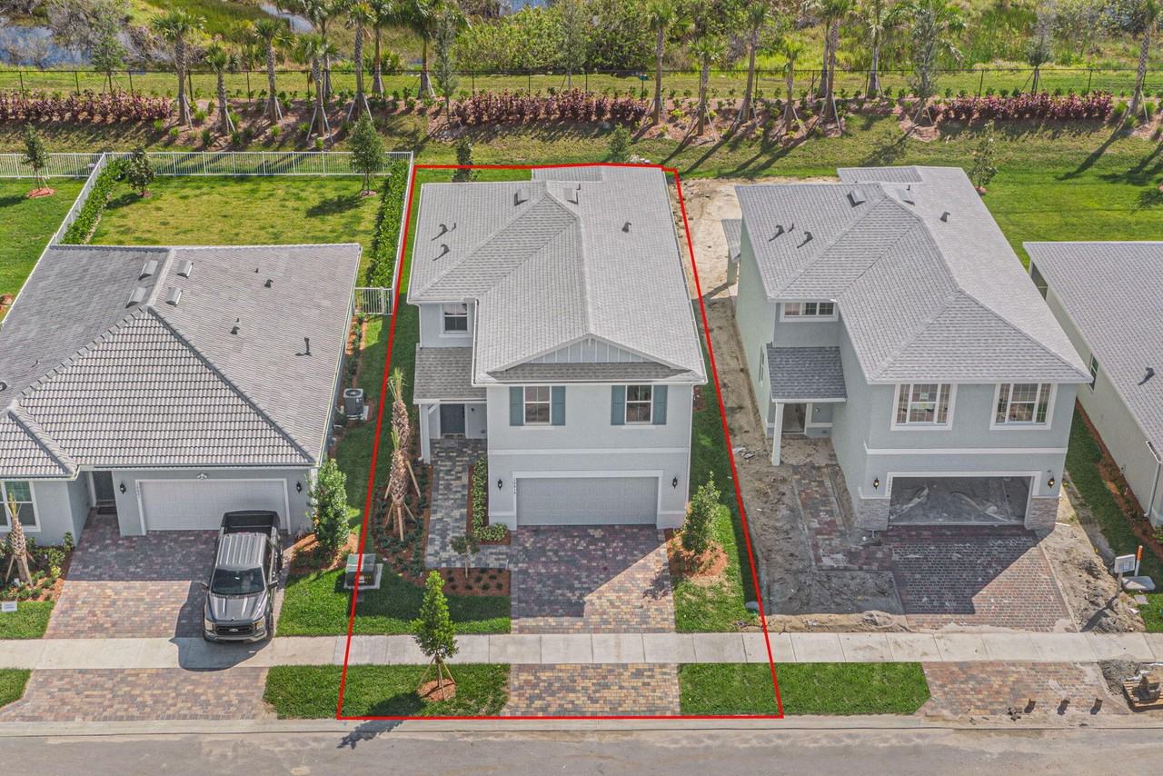 10615 Sw Morning Glory Dr - Photo 2 of 19