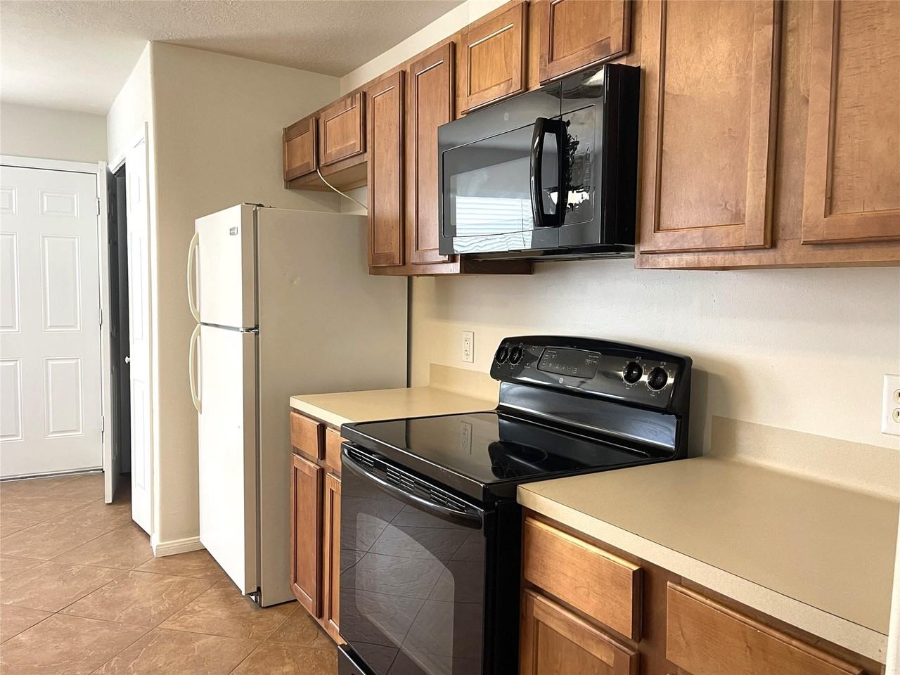 6618 Beeston Hill Dr - Photo 3 of 20