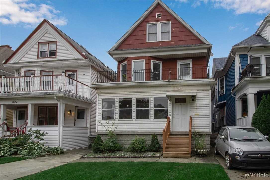 1681 Amherst St - Photo 2 of 25