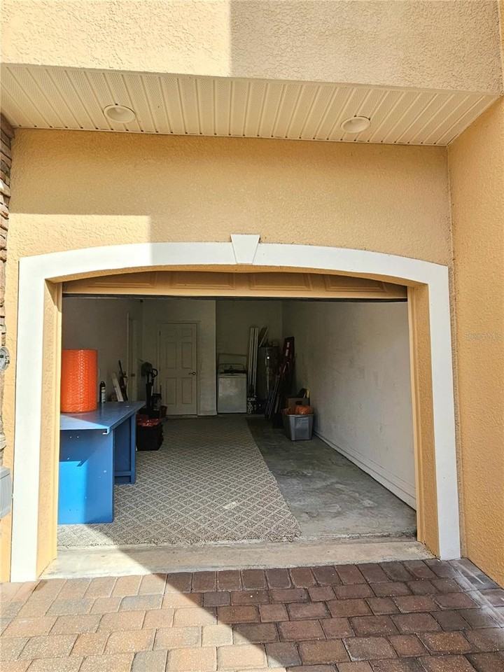 609 Terrace Spring Dr - Photo 3 of 40