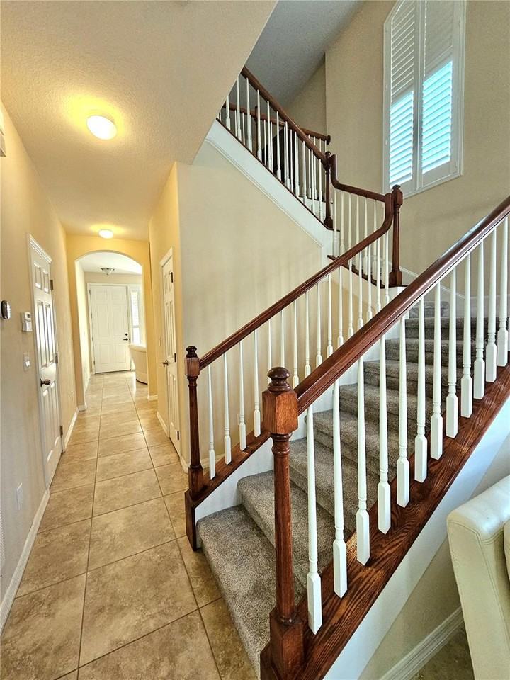 609 Terrace Spring Dr - Photo 4 of 40