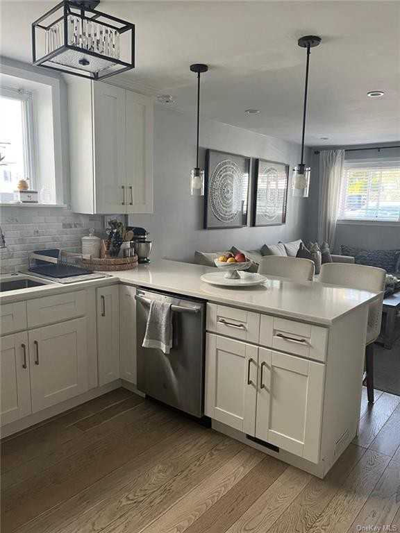 44 Elissa Ln - Photo 2 of 9