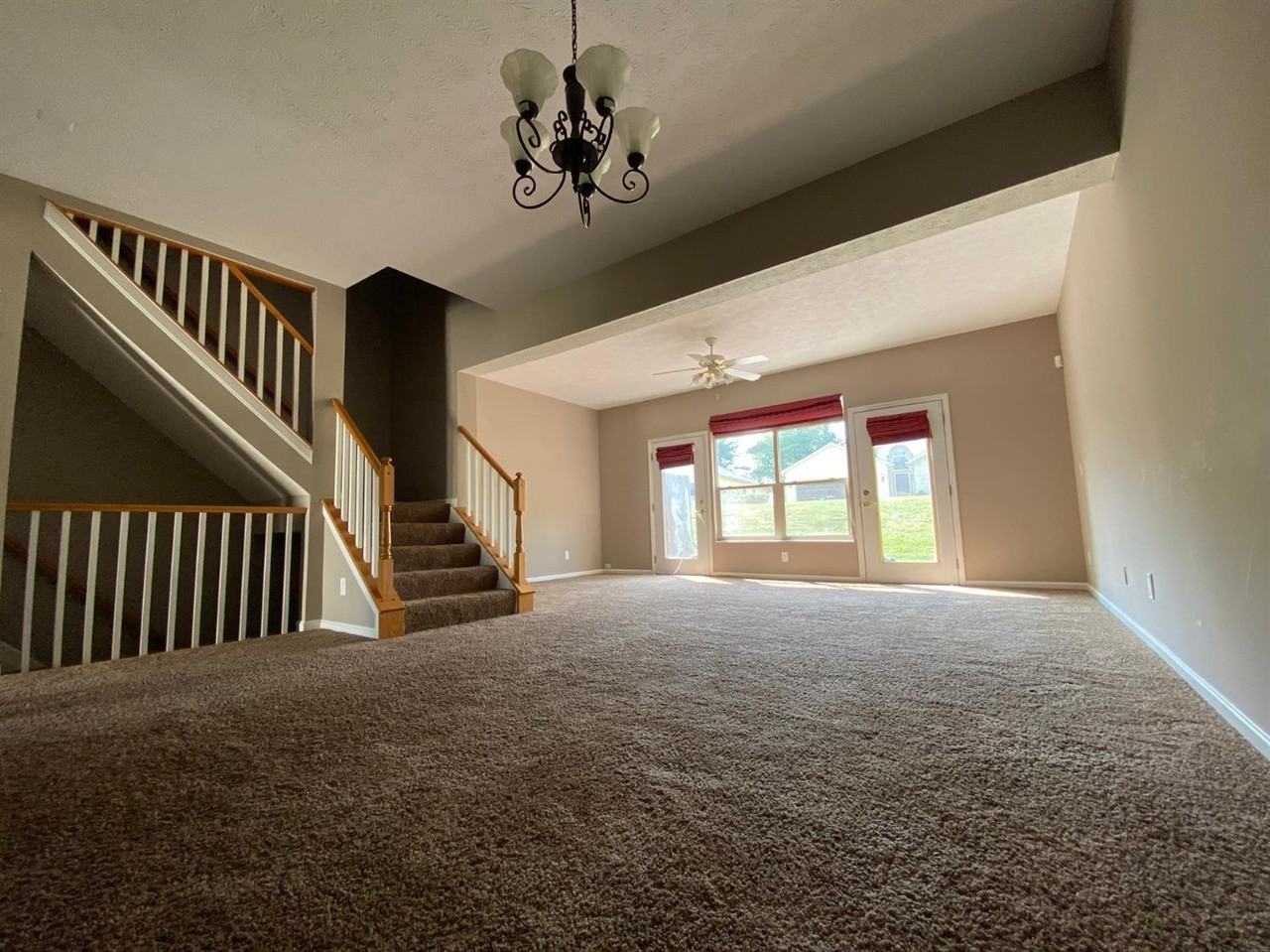 9945 Hunters Rdg - Photo 6 of 50