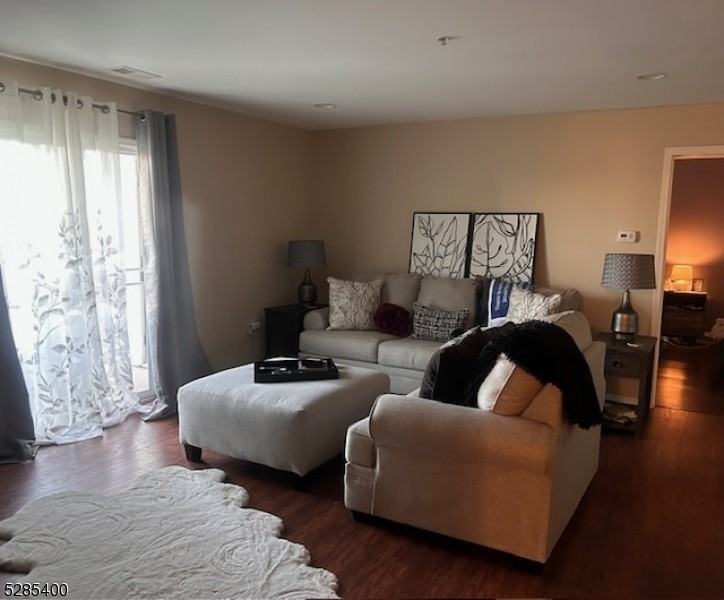 1612 King Ct - Photo 3 of 4